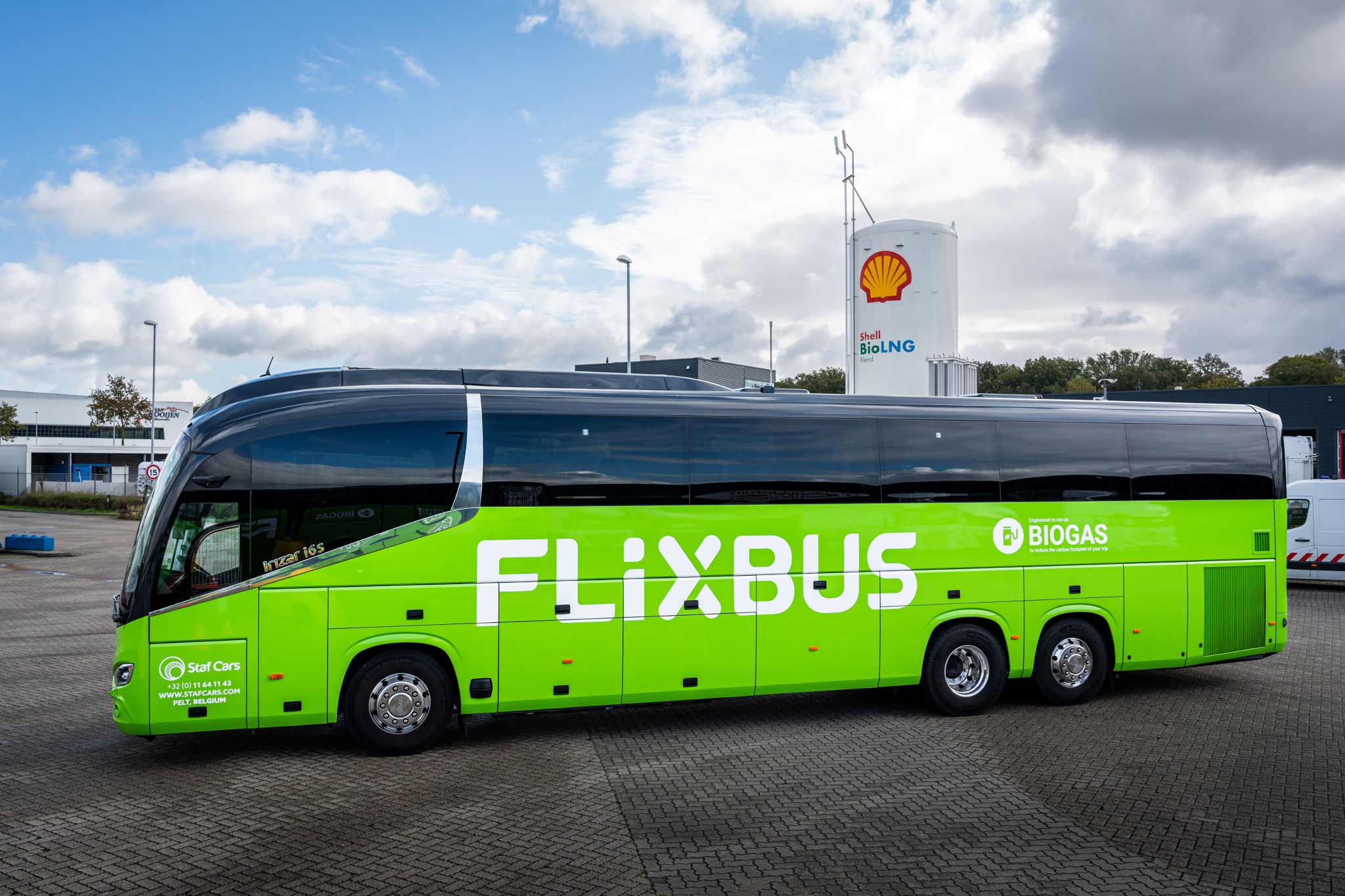 flixbus-nasazuje-v-it-lii-prvn-autobusy-s-pohonem-na-lng